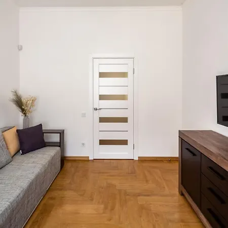 Apartmán Three Bedroom On Rynok Square