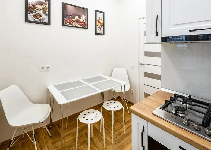 Three Bedroom On Rynok Square Daire Lviv