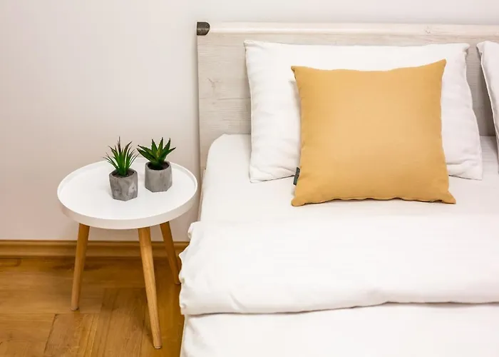 Apartman Three Bedroom On Rynok Square